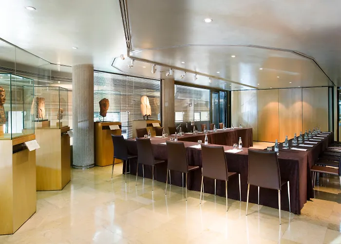 Claris & Spa GlSpa Hotel